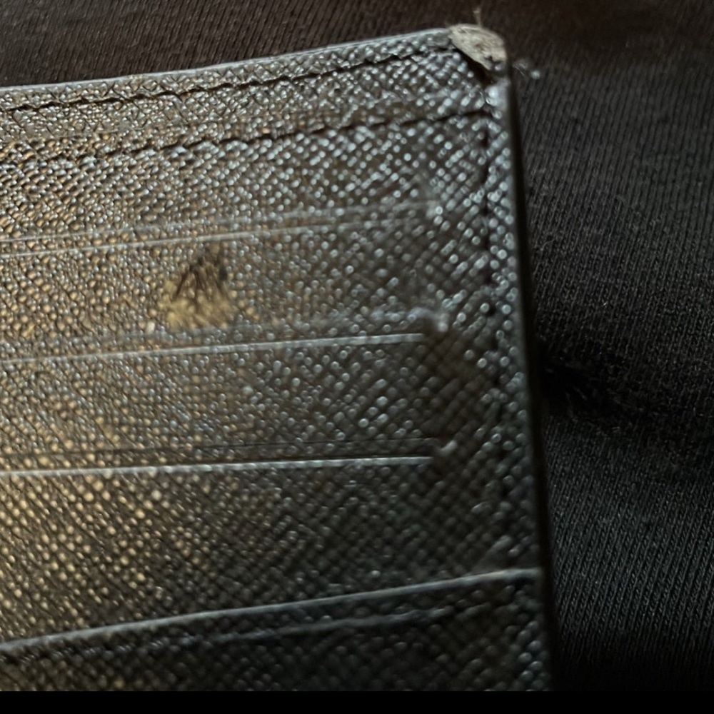 LOUIS VUITTON WALLET - Picture 2 of 10